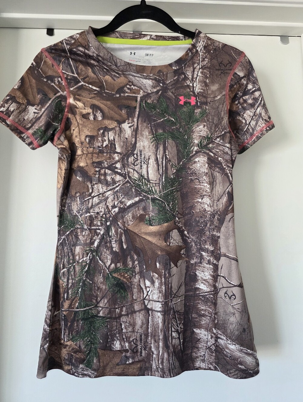 Under Armour Scent Control Realtree HeatGear Top T-Shirt Tee Men Size S Fitted